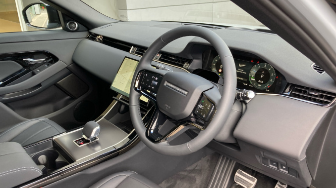 Land Rover Range Rover Evoque 1.5 P270e Hoxton Edition 5dr Auto Hatchback - Image 26